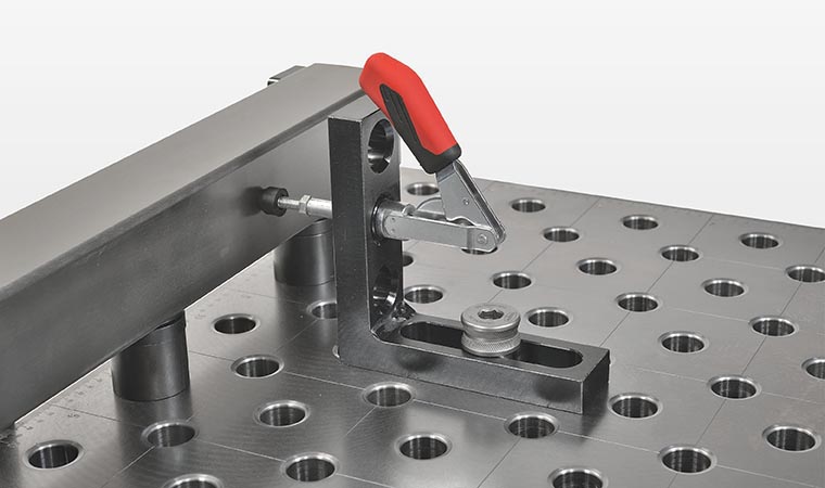 Toggle clamp with cap, stroke 32 mm