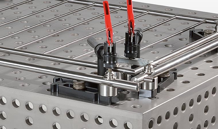 V-block locations D28 ø 58 mm