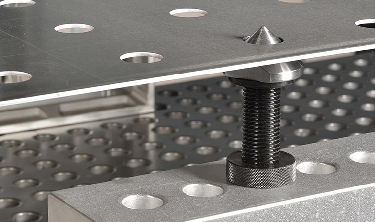 Taper fitting D28 with thread ø 58 mm