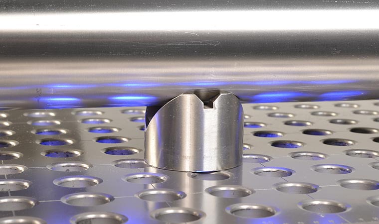 V-block locations D28 with arbour ø 80 mm